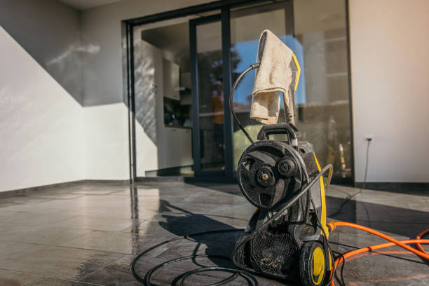 Best Pool Deck Cleaning  in Jarales, NM